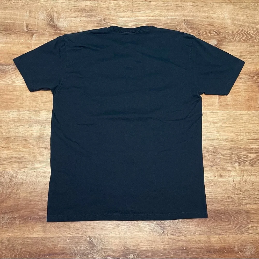 Graphic tee - Picture 4 of 4